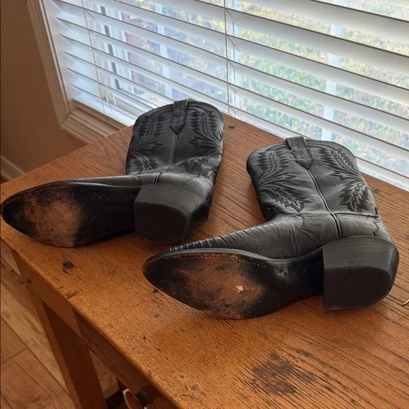 Lucchese Black Leather and lizard Cowboy Boots with lizard belt size 8.5 men’s - Picture 5 of 9